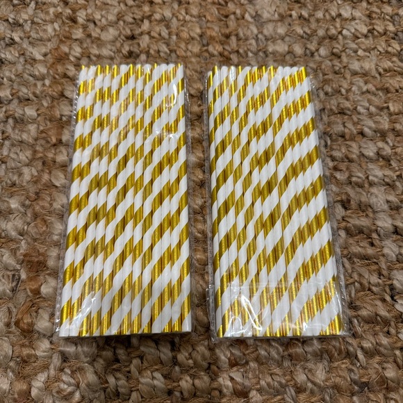 Paper Gold Straws - Picture 2 of 3